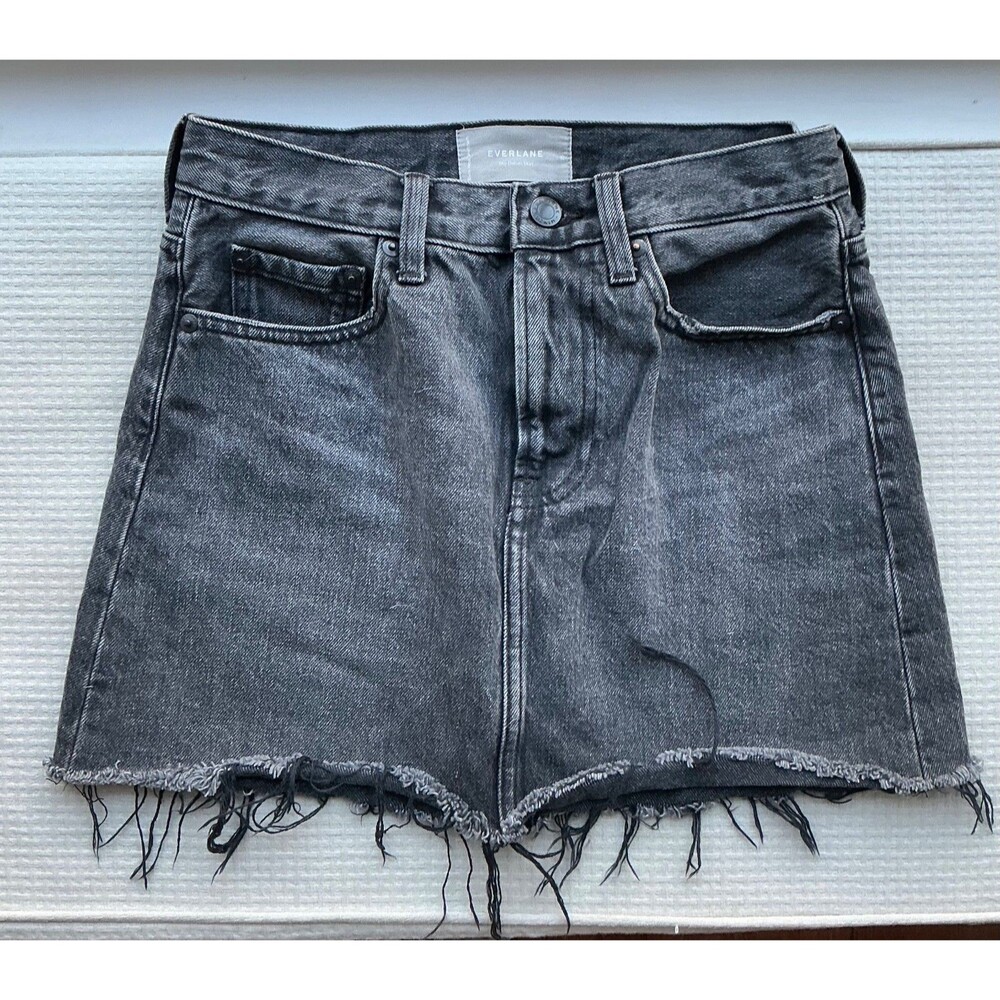 Everlane The Denim Skirt Washed Black Charcoal Raw Hem Mini Skirt Size 25